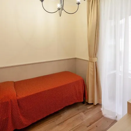 Flavia 3* Rome