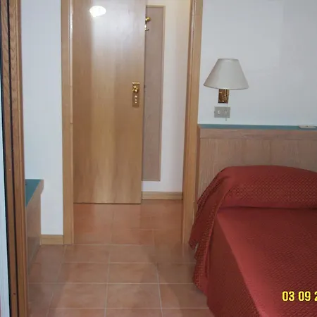 Hotel Flavia 3*