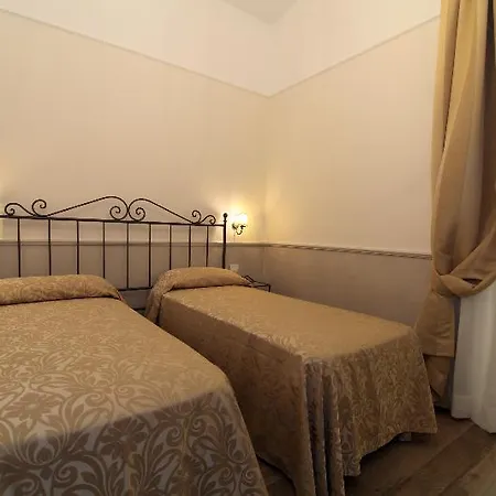 Ξενοδοχείο Flavia 3*